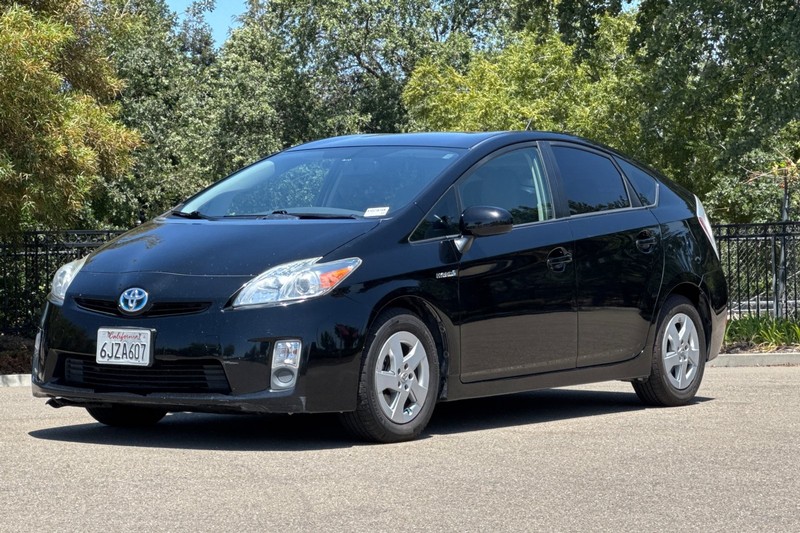 Toyota Prius Vehicle Full-screen Gallery Image 08
