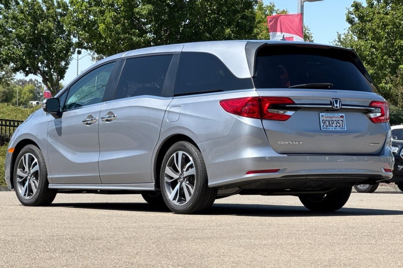 Honda Odyssey Vehicle Full-screen Gallery Image 06