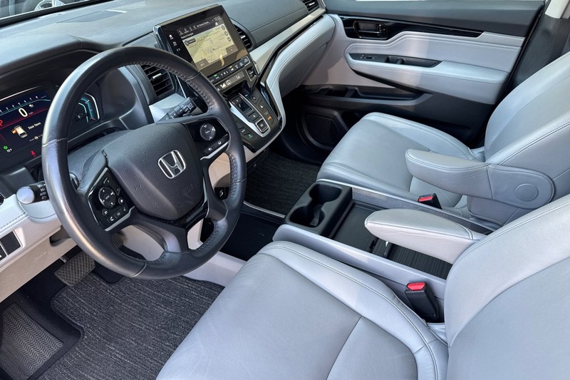 Honda Odyssey Vehicle Full-screen Gallery Image 10