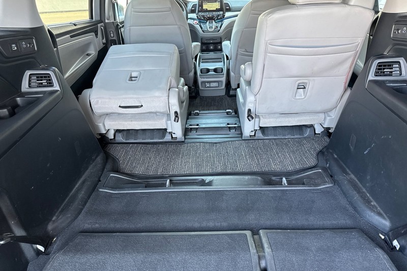 Honda Odyssey Vehicle Full-screen Gallery Image 17