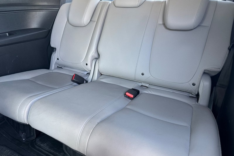 Honda Odyssey Vehicle Full-screen Gallery Image 18
