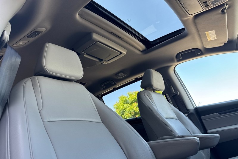 Honda Odyssey Vehicle Full-screen Gallery Image 21