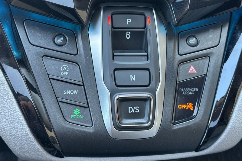 Honda Odyssey Vehicle Full-screen Gallery Image 34