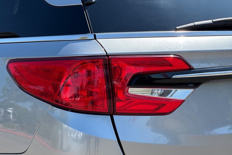 Honda Odyssey Vehicle Full-screen Gallery Image 48