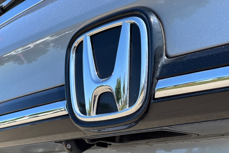 Honda Odyssey Vehicle Full-screen Gallery Image 49