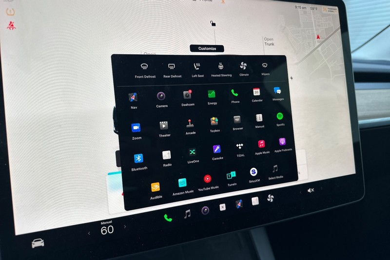 Tesla Model Y Vehicle Full-screen Gallery Image 27
