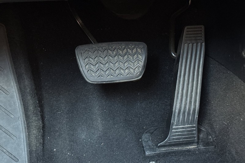 Toyota Highlander Vehicle Full-screen Gallery Image 46