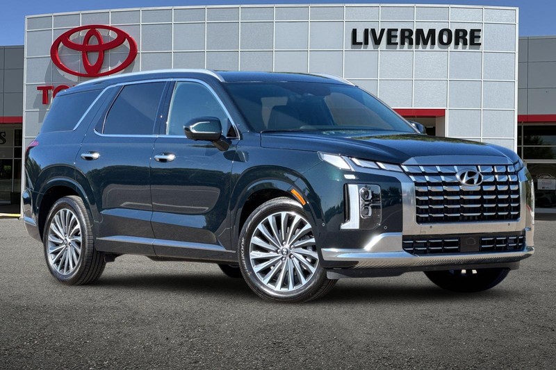 Hyundai Palisade Vehicle Full-screen Gallery Image 02