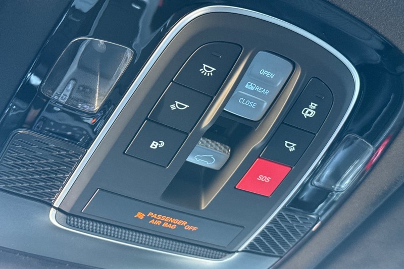 Hyundai Palisade Vehicle Full-screen Gallery Image 25
