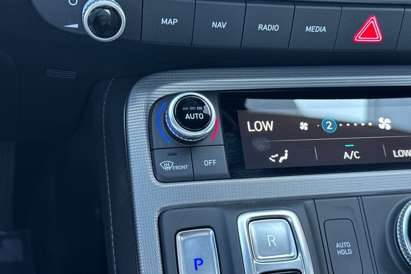 Hyundai Palisade Vehicle Full-screen Gallery Image 30