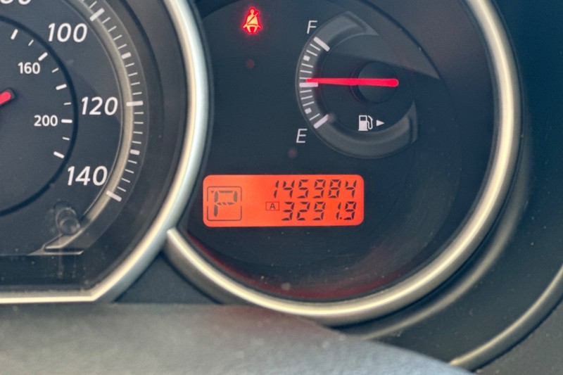 Nissan Versa Vehicle Full-screen Gallery Image 37