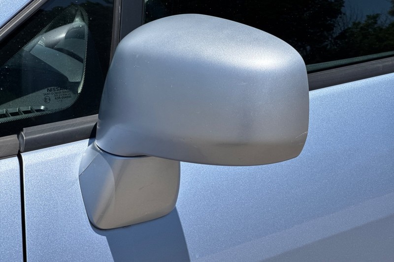 Nissan Versa Vehicle Full-screen Gallery Image 49