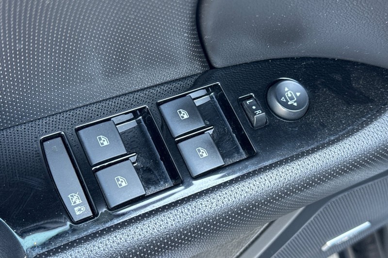 Cadillac XTS Vehicle Full-screen Gallery Image 12