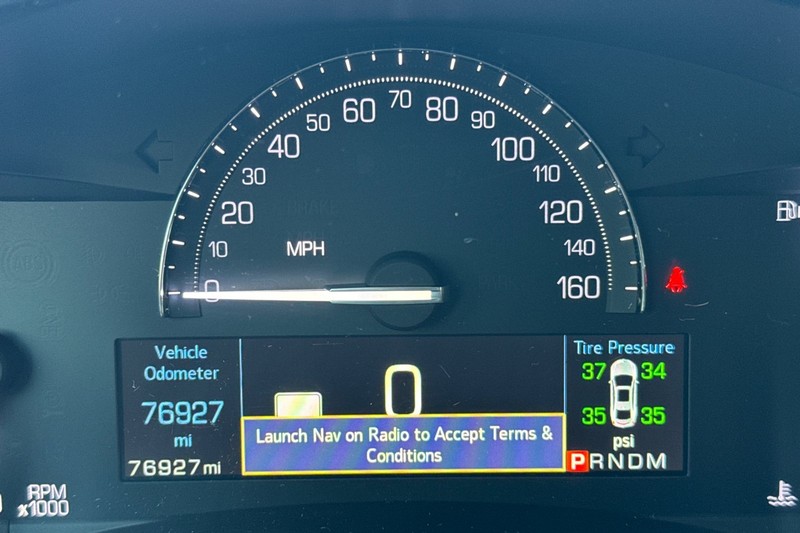 Cadillac XTS Vehicle Full-screen Gallery Image 39