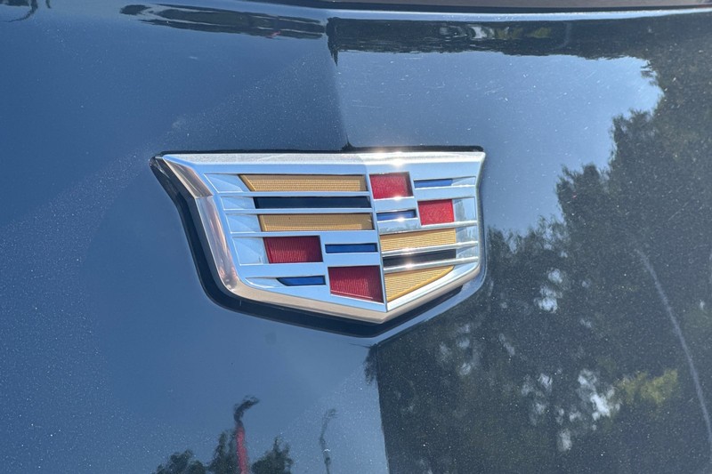 Cadillac XTS Vehicle Full-screen Gallery Image 49