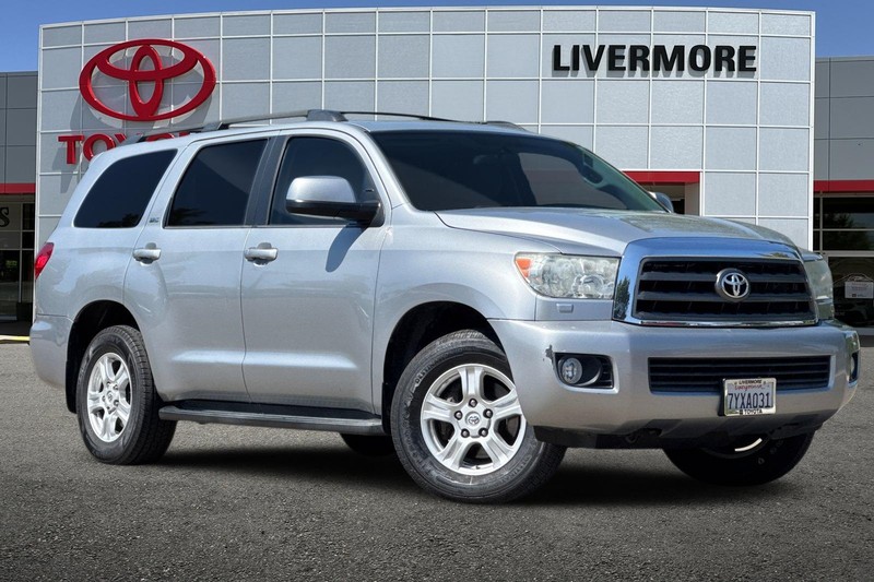 Toyota Sequoia Vehicle Full-screen Gallery Image 02
