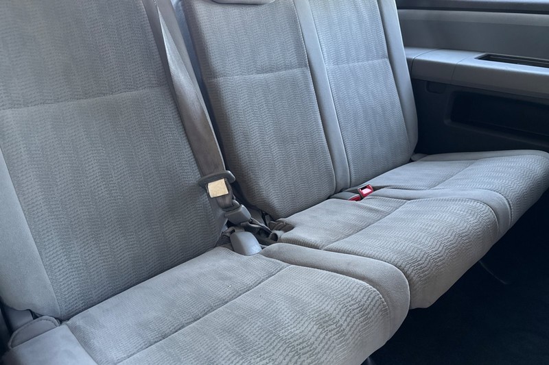 Toyota Sequoia Vehicle Full-screen Gallery Image 18