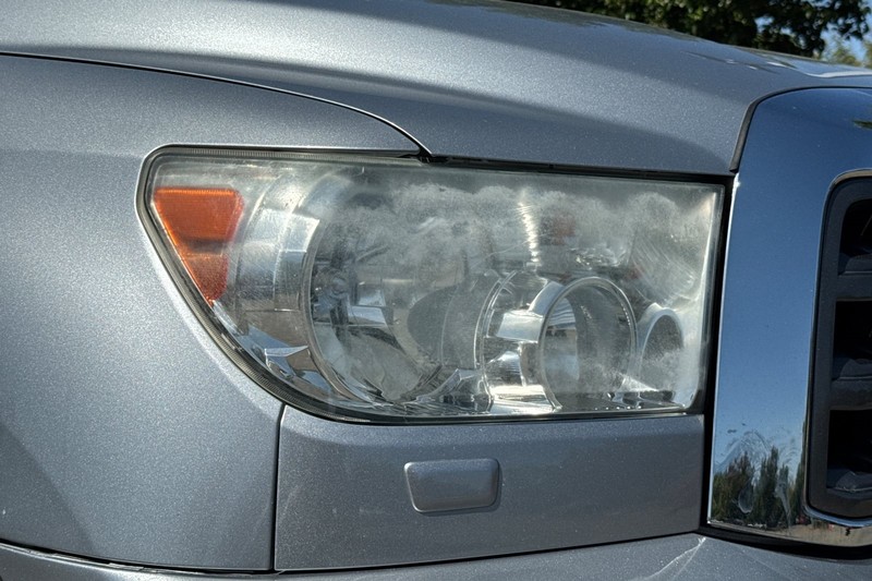 Toyota Sequoia Vehicle Full-screen Gallery Image 46
