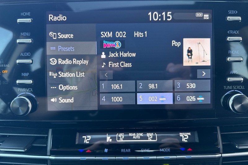 Toyota Sienna Vehicle Full-screen Gallery Image 27