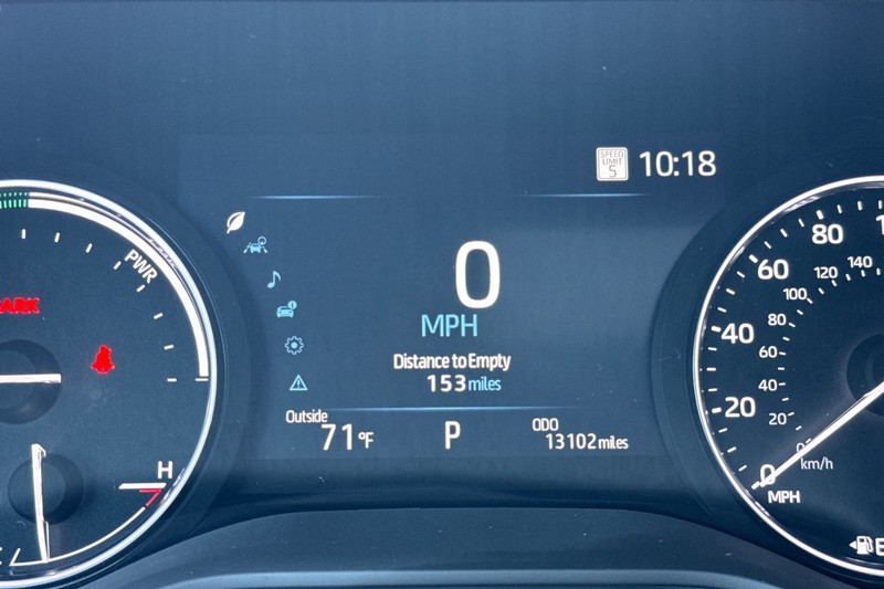 Toyota Sienna Vehicle Full-screen Gallery Image 41