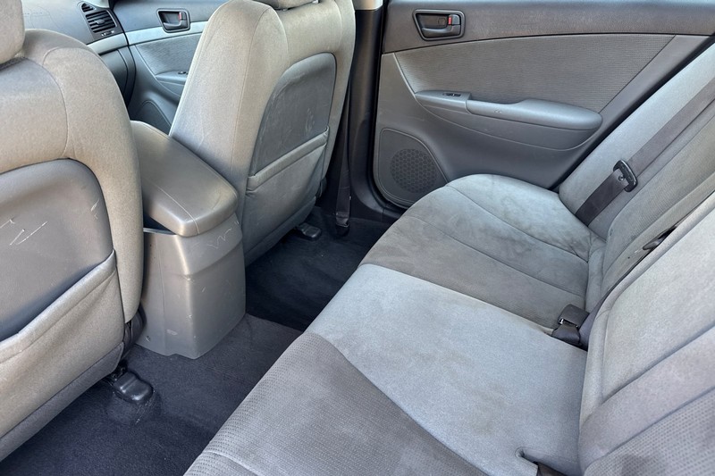 Hyundai Sonata Vehicle Full-screen Gallery Image 14