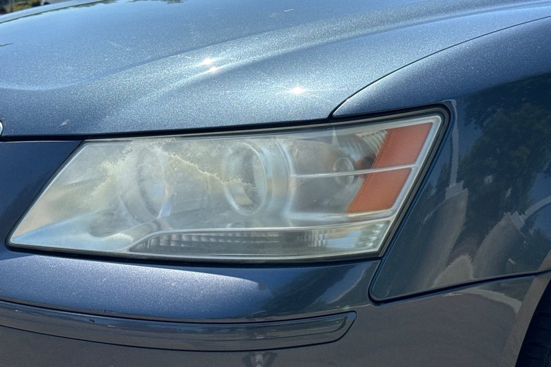 Hyundai Sonata Vehicle Full-screen Gallery Image 48