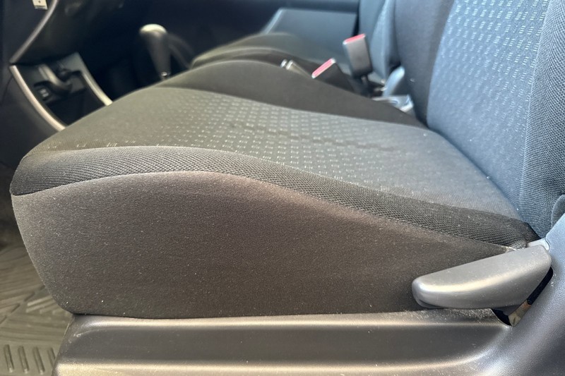 Scion xD Vehicle Full-screen Gallery Image 13