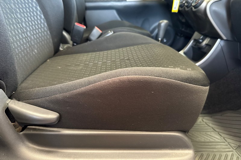 Scion xD Vehicle Full-screen Gallery Image 23