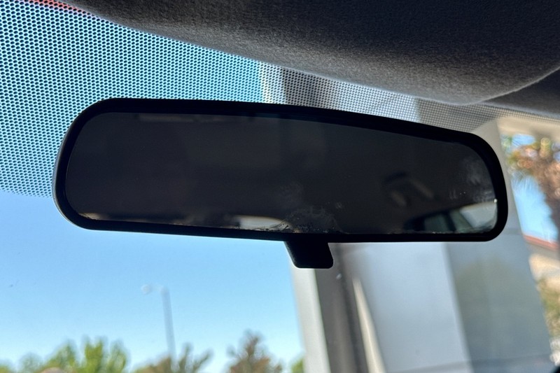 Scion xD Vehicle Full-screen Gallery Image 25