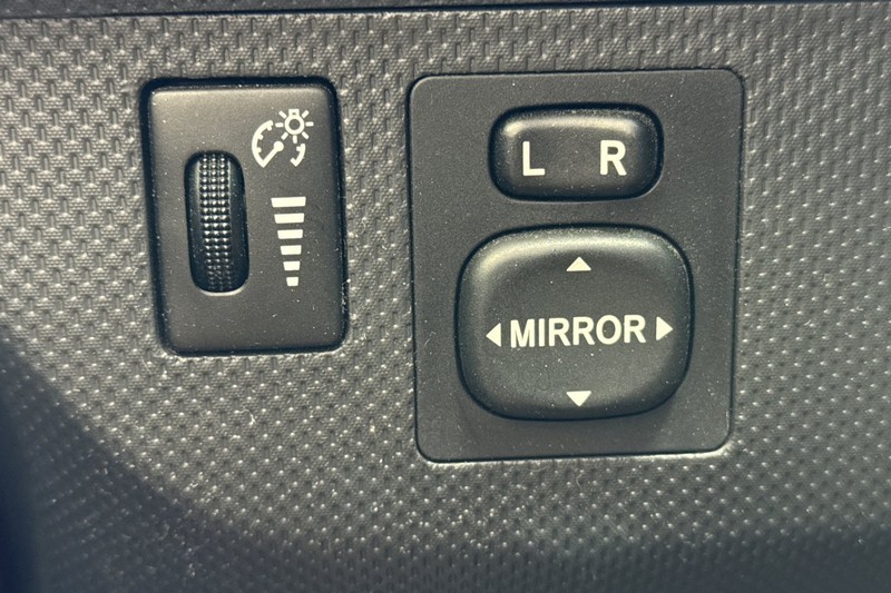 Scion xD Vehicle Full-screen Gallery Image 38