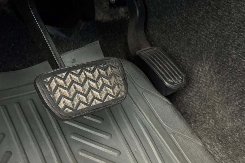 Scion xD Vehicle Full-screen Gallery Image 40