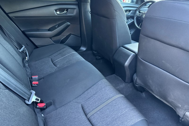 Honda Accord Hybrid Vehicle Full-screen Gallery Image 17