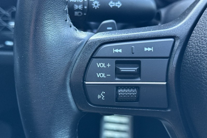 Honda Accord Hybrid Vehicle Full-screen Gallery Image 35