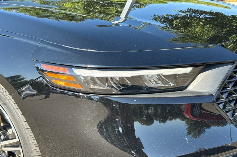 Honda Accord Hybrid Vehicle Full-screen Gallery Image 44
