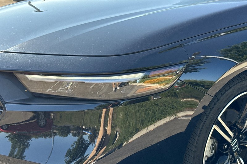 Honda Accord Hybrid Vehicle Full-screen Gallery Image 50