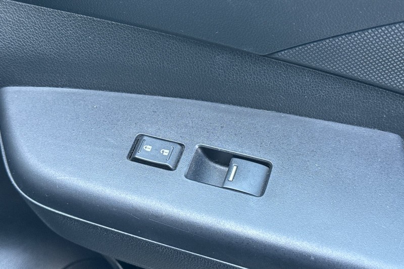Honda CR-V Vehicle Full-screen Gallery Image 22