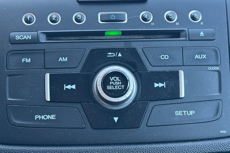 Honda CR-V Vehicle Full-screen Gallery Image 26