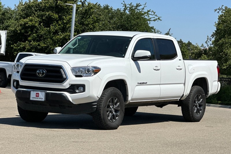 Toyota Tacoma 4WD Vehicle Full-screen Gallery Image 09