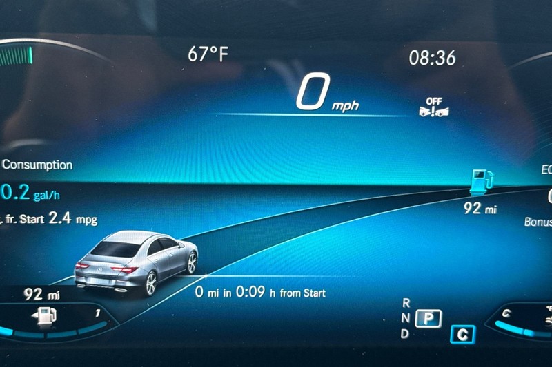 Mercedes-Benz CLA Vehicle Full-screen Gallery Image 39