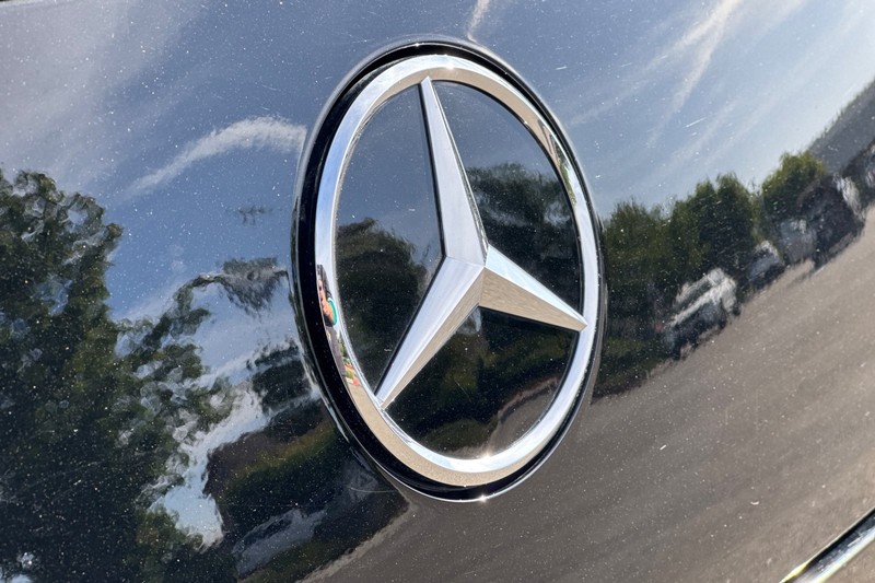 Mercedes-Benz CLA Vehicle Full-screen Gallery Image 48