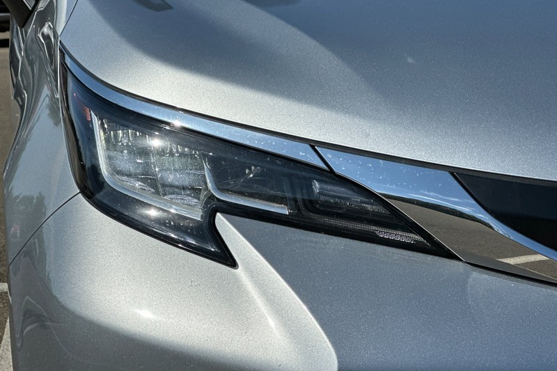 Toyota Sienna Vehicle Full-screen Gallery Image 48