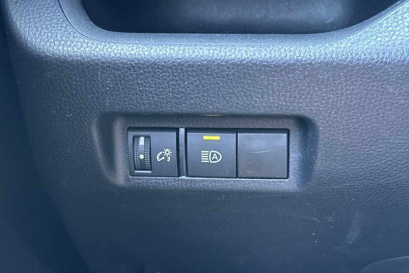 Toyota RAV4 Vehicle Full-screen Gallery Image 42