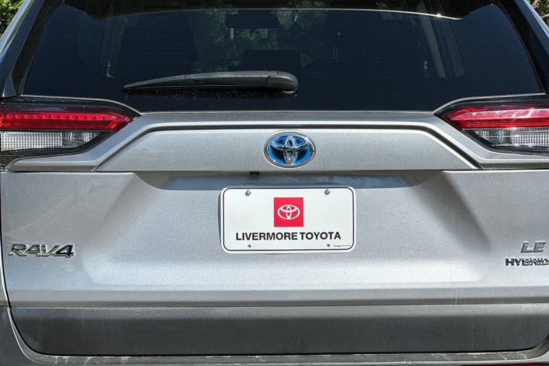 Toyota RAV4 Vehicle Full-screen Gallery Image 49