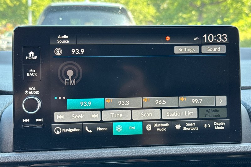 Honda CR-V Hybrid Vehicle Full-screen Gallery Image 26
