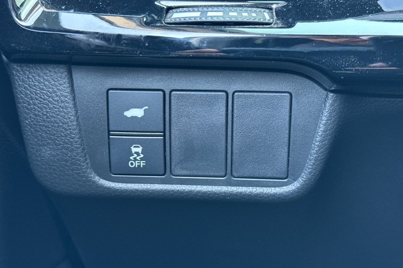 Honda CR-V Hybrid Vehicle Full-screen Gallery Image 42