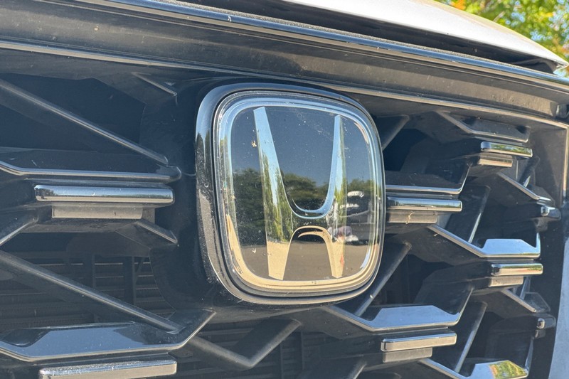 Honda CR-V Hybrid Vehicle Full-screen Gallery Image 48