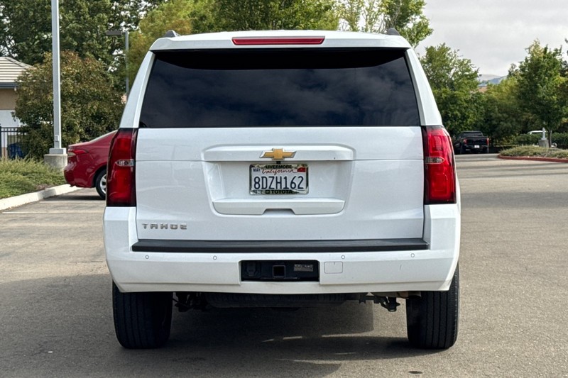 Chevrolet Tahoe Vehicle Full-screen Gallery Image 05