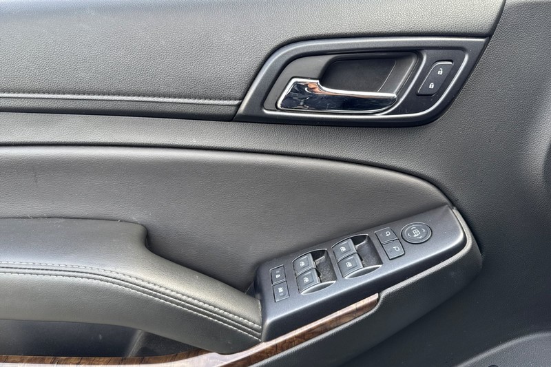 Chevrolet Tahoe Vehicle Full-screen Gallery Image 11