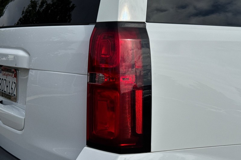 Chevrolet Tahoe Vehicle Full-screen Gallery Image 50