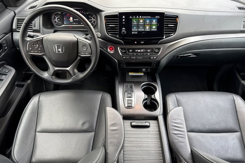 Honda Passport Vehicle Full-screen Gallery Image 15